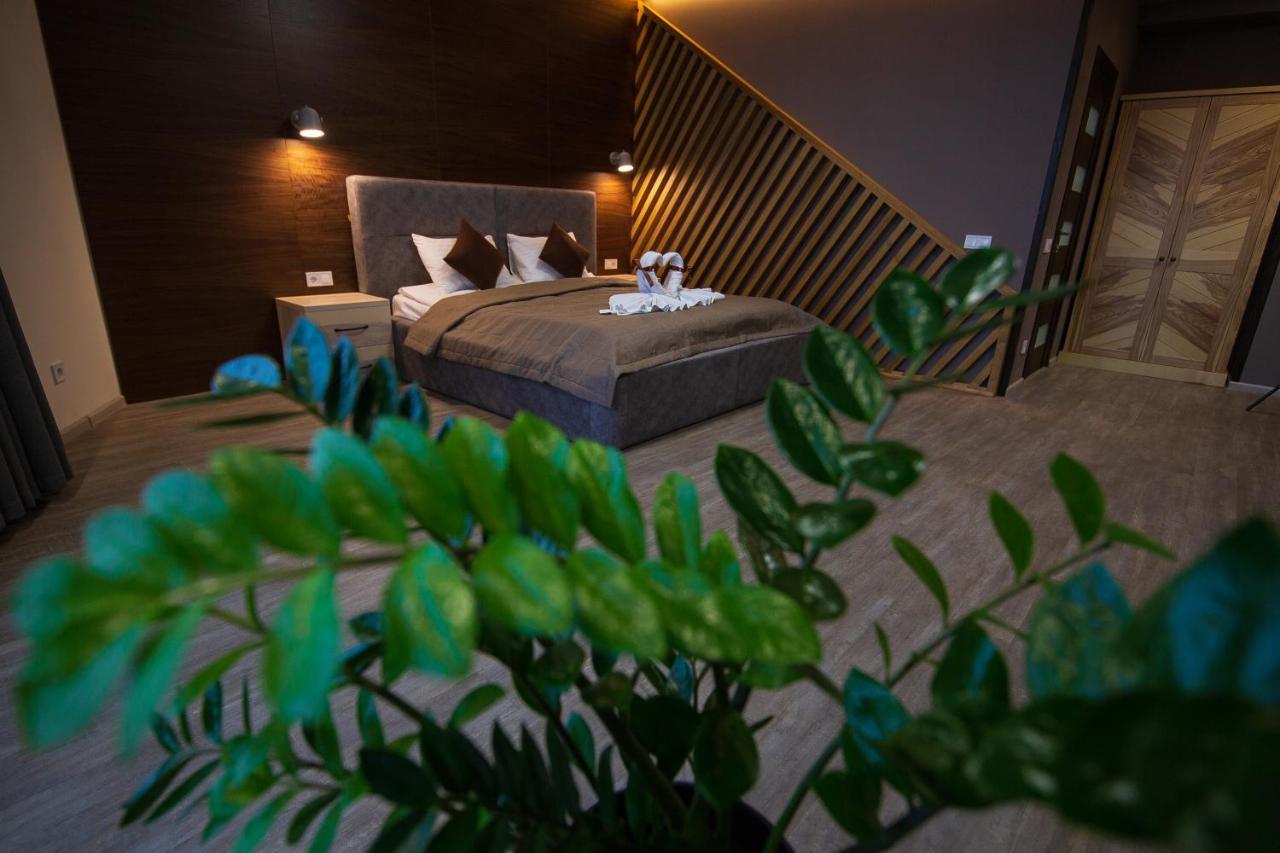 Geography Hotel Veresneve Ngoại thất bức ảnh